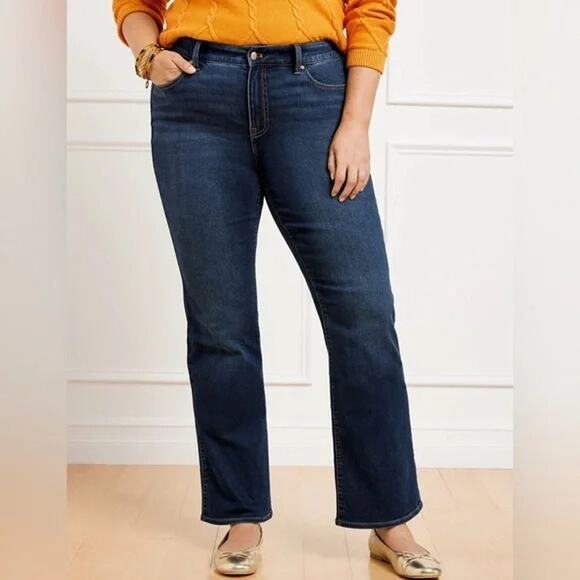 TALBOTS -NWT- Barely Boot Curvy High Rise Jeans Starlight Wash | 16W - Picture 1 of 8